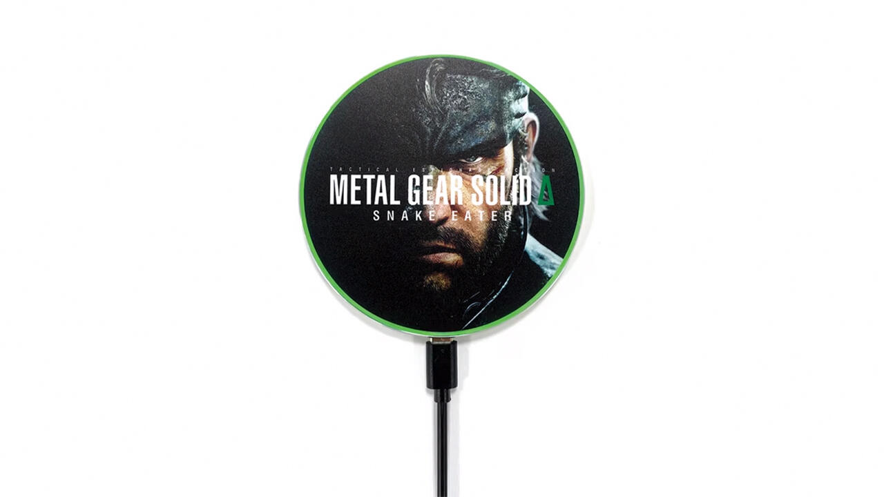 Metal Gear Solid Delta: Snake Eater Wireless Charger
